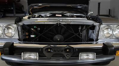 1988 Mercedes-Benz 560 SL   - Photo 61 - Boca Raton, FL 33432