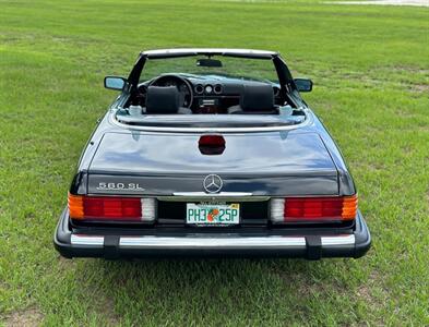 1986 Mercedes-Benz 560 SL   - Photo 12 - Boca Raton, FL 33432