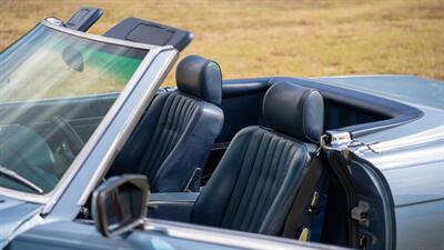 1989 Mercedes-Benz 560 SL   - Photo 15 - Boca Raton, FL 33432