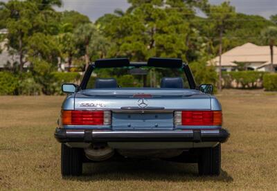 1989 Mercedes-Benz 560 SL   - Photo 9 - Boca Raton, FL 33432