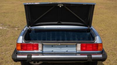 1989 Mercedes-Benz 560 SL   - Photo 10 - Boca Raton, FL 33432