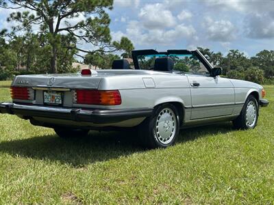 1986 Mercedes-Benz 560 SL   - Photo 13 - Boca Raton, FL 33432