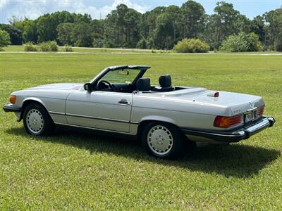 1986 Mercedes-Benz 560 SL   - Photo 10 - Boca Raton, FL 33432