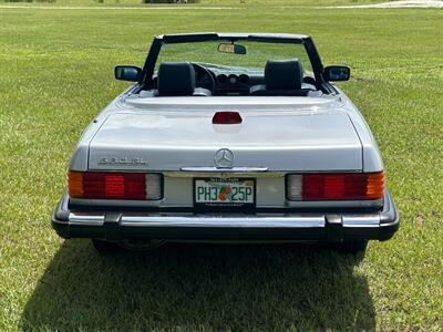 1986 Mercedes-Benz 560 SL   - Photo 12 - Boca Raton, FL 33432