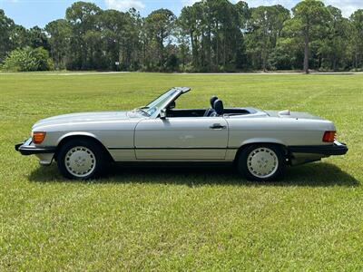 1986 Mercedes-Benz 560 SL   - Photo 9 - Boca Raton, FL 33432