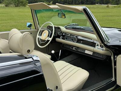 1970 Mercedes-Benz SL   - Photo 24 - Boca Raton, FL 33432