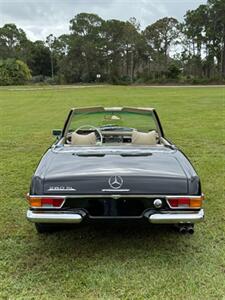 1970 Mercedes-Benz SL   - Photo 9 - Boca Raton, FL 33432