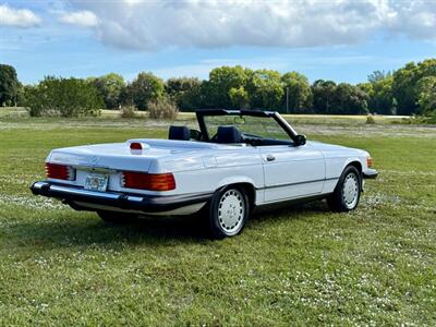 1987 Mercedes-Benz 560 SL   - Photo 15 - Boca Raton, FL 33432