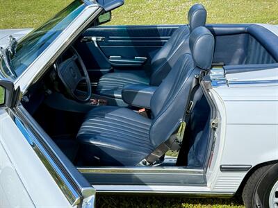 1987 Mercedes-Benz 560 SL   - Photo 17 - Boca Raton, FL 33432