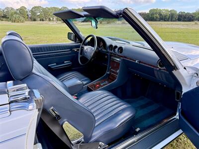 1987 Mercedes-Benz 560 SL   - Photo 34 - Boca Raton, FL 33432