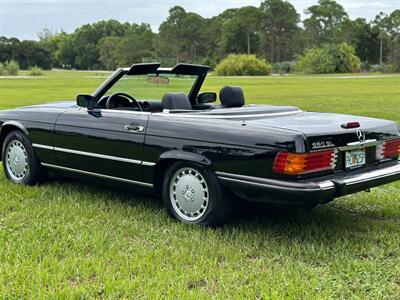 1988 Mercedes-Benz 560 SL   - Photo 10 - Boca Raton, FL 33432