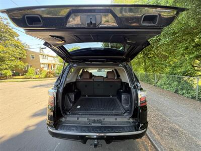 2018 Toyota 4Runner Limited   - Photo 7 - Portland, OR 97202