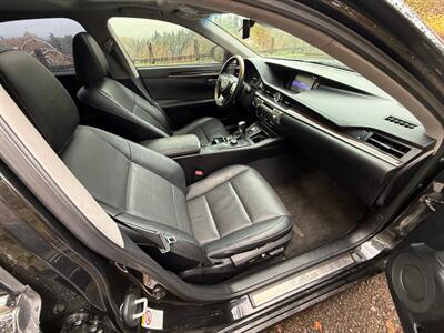 2017 Lexus ES 350 - Photo 9 - Portland, OR 97202