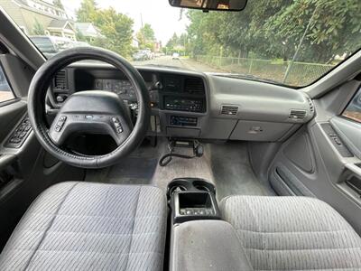 1994 Ford Explorer XLT 4dr XLT   - Photo 15 - Portland, OR 97202