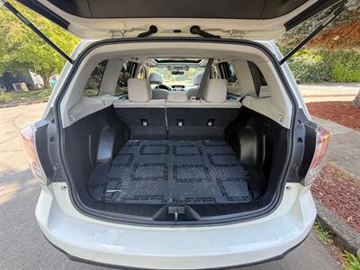 2017 Subaru Forester 2.5i Premium - Photo 8 - Portland, OR 97202