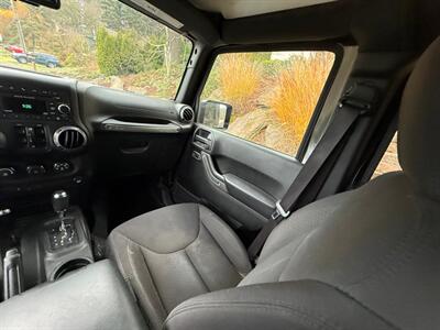 2017 Jeep Wrangler Unlimited Sport S   - Photo 15 - Portland, OR 97202
