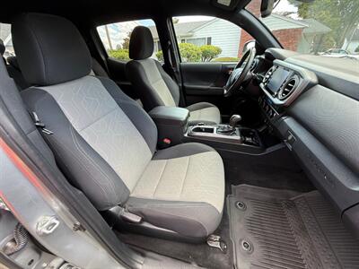 2022 Toyota Tacoma TRD Sport - Photo 12 - Portland, OR 97202
