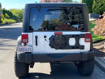 2017 Jeep Wrangler Unlimited Sport S   - Photo 4 - Portland, OR 97202