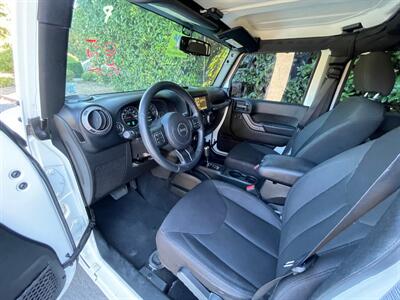 2017 Jeep Wrangler Unlimited Sport S   - Photo 7 - Portland, OR 97202