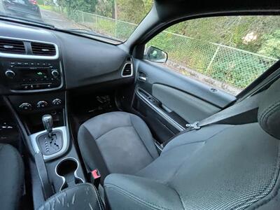 2011 Dodge Avenger Express   - Photo 18 - Portland, OR 97202