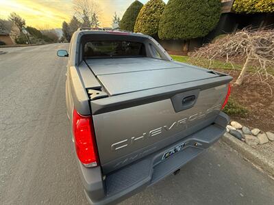 2002 Chevrolet Avalanche 1500 4dr 1500 - Photo 8 - Portland, OR 97202