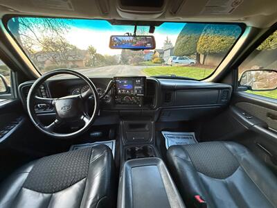 2002 Chevrolet Avalanche 1500 4dr 1500 - Photo 15 - Portland, OR 97202