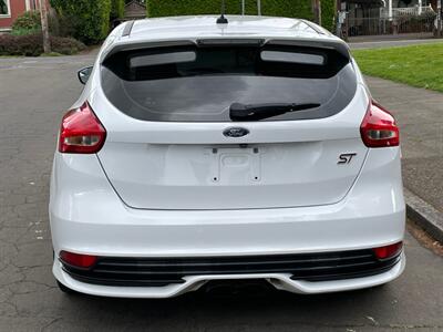 2016 Ford Focus ST   - Photo 5 - Portland, OR 97202