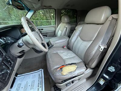 2004 GMC Yukon Denali   - Photo 8 - Portland, OR 97202