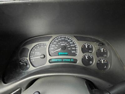 2004 GMC Yukon XL Denali   - Photo 22 - Portland, OR 97202