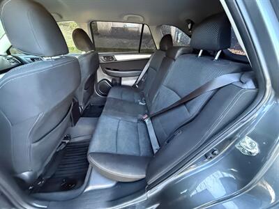 2018 Subaru Outback 2.5i - Photo 14 - Portland, OR 97202