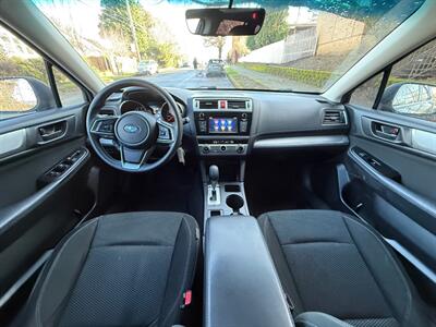 2018 Subaru Outback 2.5i - Photo 15 - Portland, OR 97202
