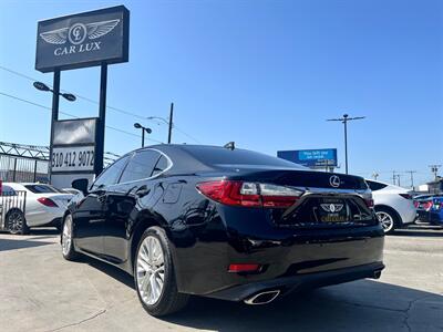 2016 Lexus ES   - Photo 4 - Lennox, CA 90304