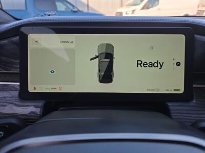 2022 Rivian R1S Launch Edition   - Photo 35 - Lennox, CA 90304