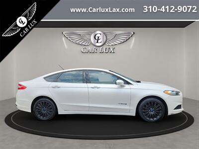 2016 Ford Fusion Hybrid SE   - Photo 8 - Lennox, CA 90304