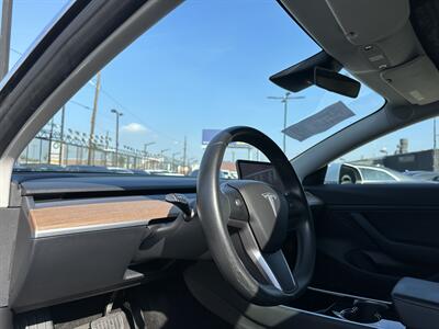 2018 Tesla Model 3 Mid Range   - Photo 10 - Lennox, CA 90304