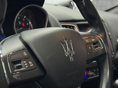2018 Maserati Levante   - Photo 15 - Lennox, CA 90304