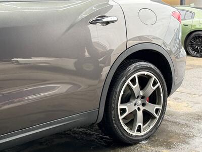 2018 Maserati Levante   - Photo 19 - Lennox, CA 90304