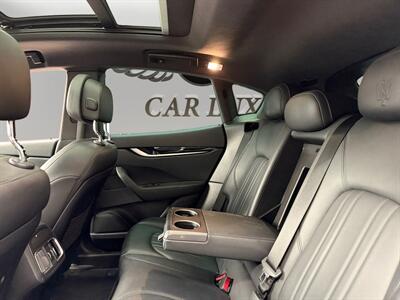 2018 Maserati Levante   - Photo 13 - Lennox, CA 90304