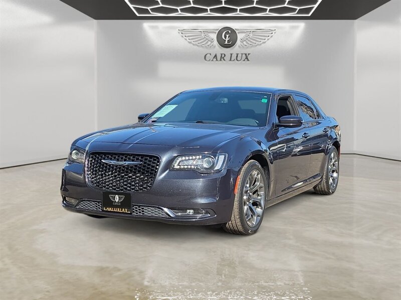 2018 Chrysler 300 Series S  
