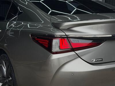 2019 Lexus ES 350 F Sport   - Photo 20 - Lennox, CA 90304