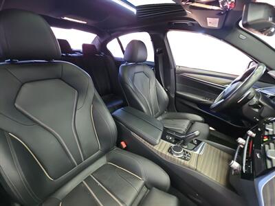 2019 BMW 540i  M SPORT - Photo 14 - Lennox, CA 90304