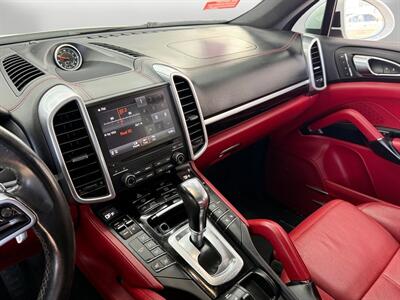 2018 Porsche Cayenne Platinum Edition   - Photo 24 - Lennox, CA 90304