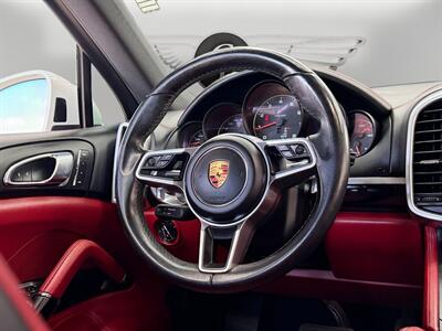 2018 Porsche Cayenne Platinum Edition   - Photo 12 - Lennox, CA 90304