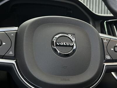 2024 Volvo XC60 B5 Core   - Photo 22 - Lennox, CA 90304