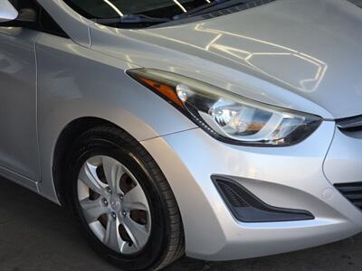 2016 Hyundai ELANTRA SE - Photo 25 - Lennox, CA 90304