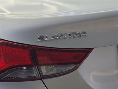 2016 Hyundai ELANTRA SE - Photo 22 - Lennox, CA 90304
