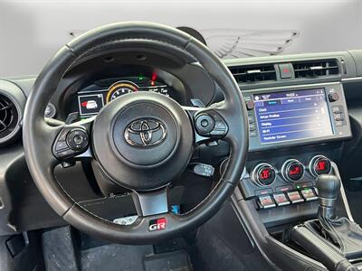 2022 Toyota GR86 Premium - Photo 10 - Lennox, CA 90304