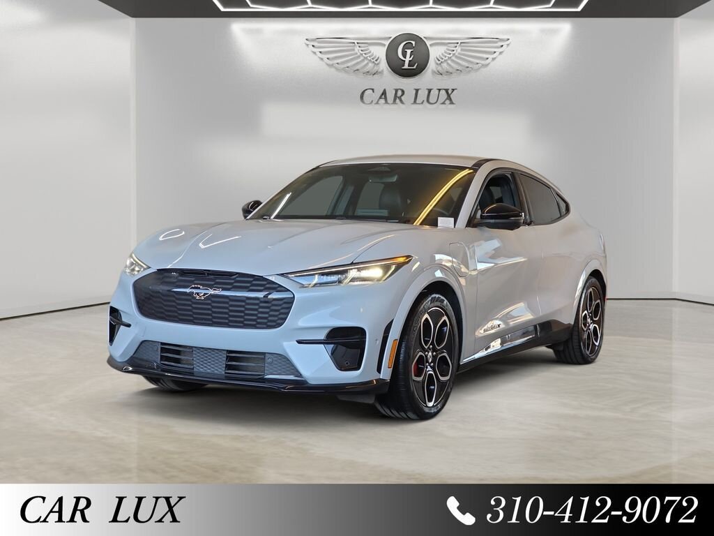 2021 Ford Mustang Mach-E GT   - Photo 1 - Lennox, CA 90304