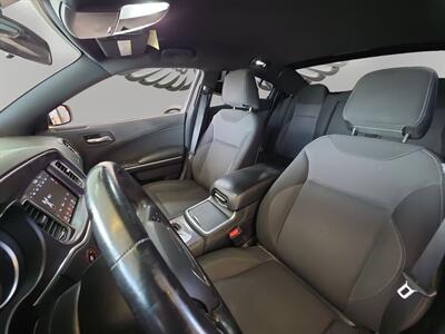 2018 Dodge Charger SXT   - Photo 10 - Lennox, CA 90304