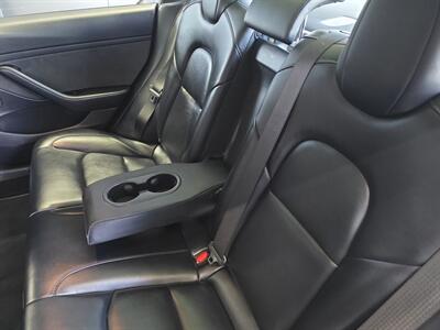 2021 Tesla Model 3 Long Range   - Photo 16 - Lennox, CA 90304